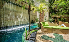  Maya Villa Condo Hotel and Beachclub  Плая-Дель-Кармен